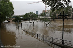 PARIS SOUS L'EAU...LA SEINE DEBORDE