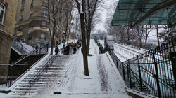 MONTMARTRE SOUS LA NEIGE PARIS 2013