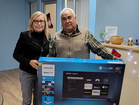 Ganador en la Rifa con Causa de Televisión de 40 pulgadas. 