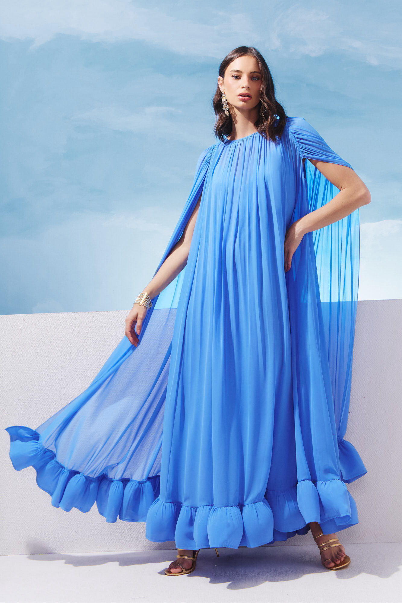 Vestido longo capa babado nuvem azul atlântico Agilita 