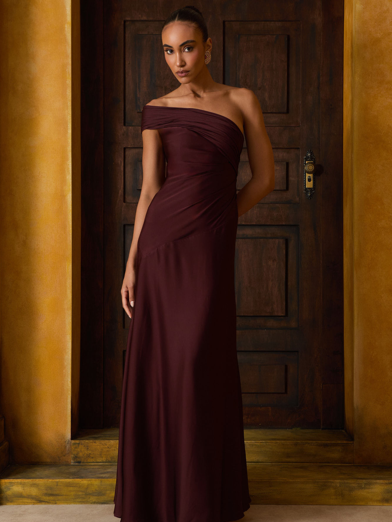 THE CLOSET MULTIBRAND BOUTIQUE FASHION