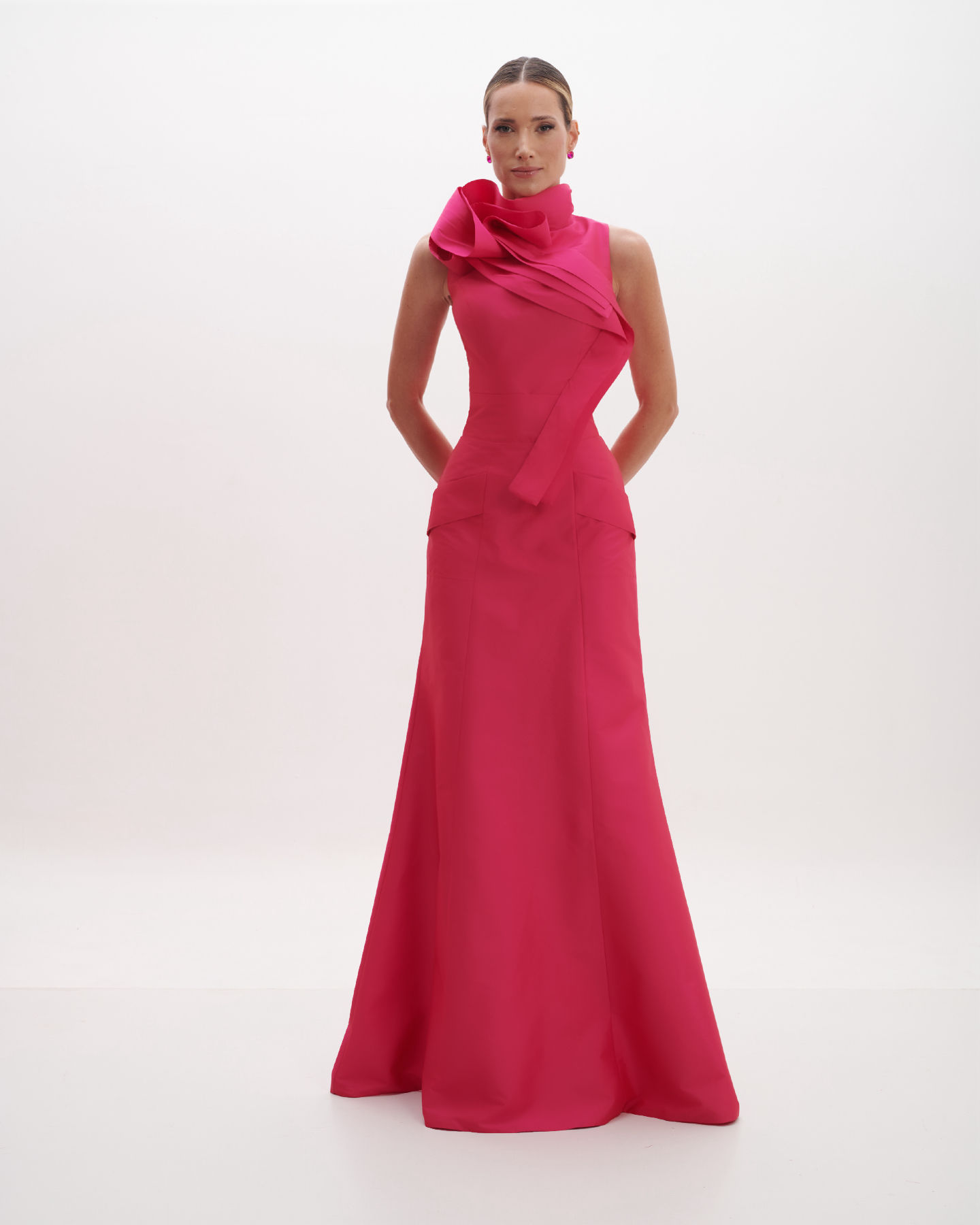 Vestido detalhes babados rosa Arte Sacra