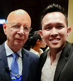 Profesor Klaus SCHWAB