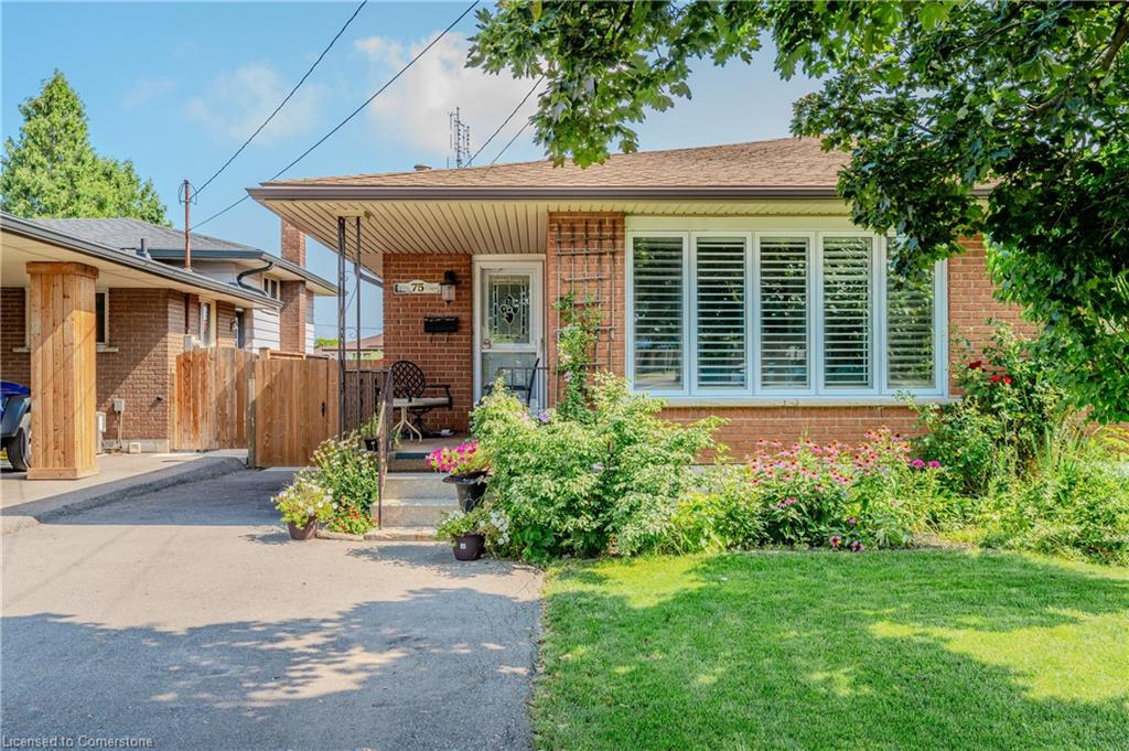 75 ANNA CAPRI Drive, Hamilton, sold by Vali Mikho