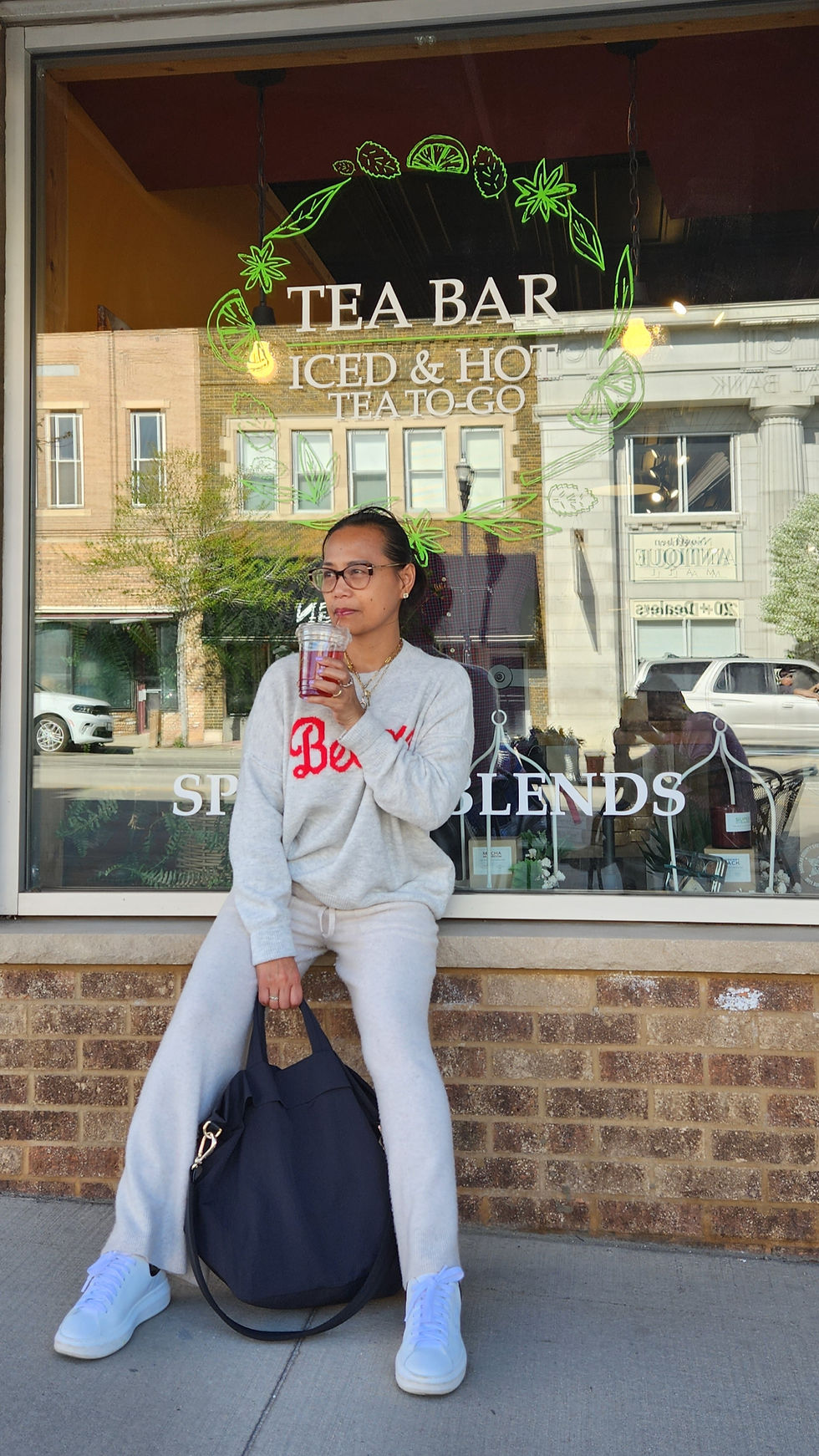 Tea time, but make it icy and refreshing. 🍹