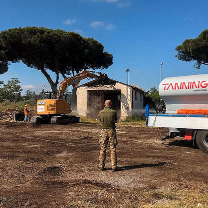 Demolizione fabbricati militari Aeroporto Militare Roma - Ciampino