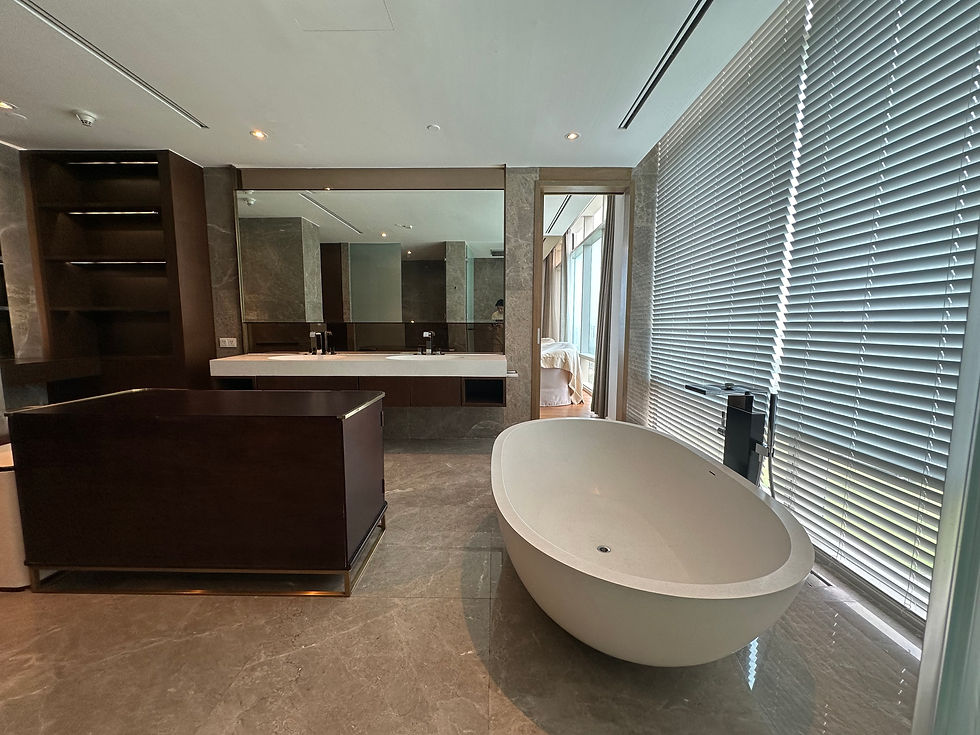 縮圖：Penthouse 185 Rajadamri 388 Sq.m.Luxury Penthouse Condo for Sale