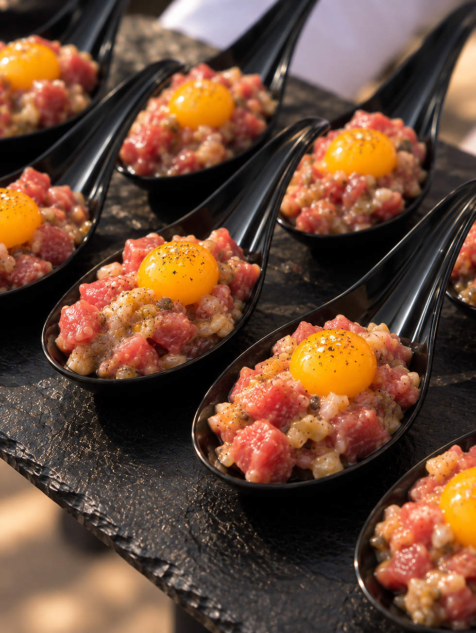 Miniatura: Steak Tartar con Yema Codorniz