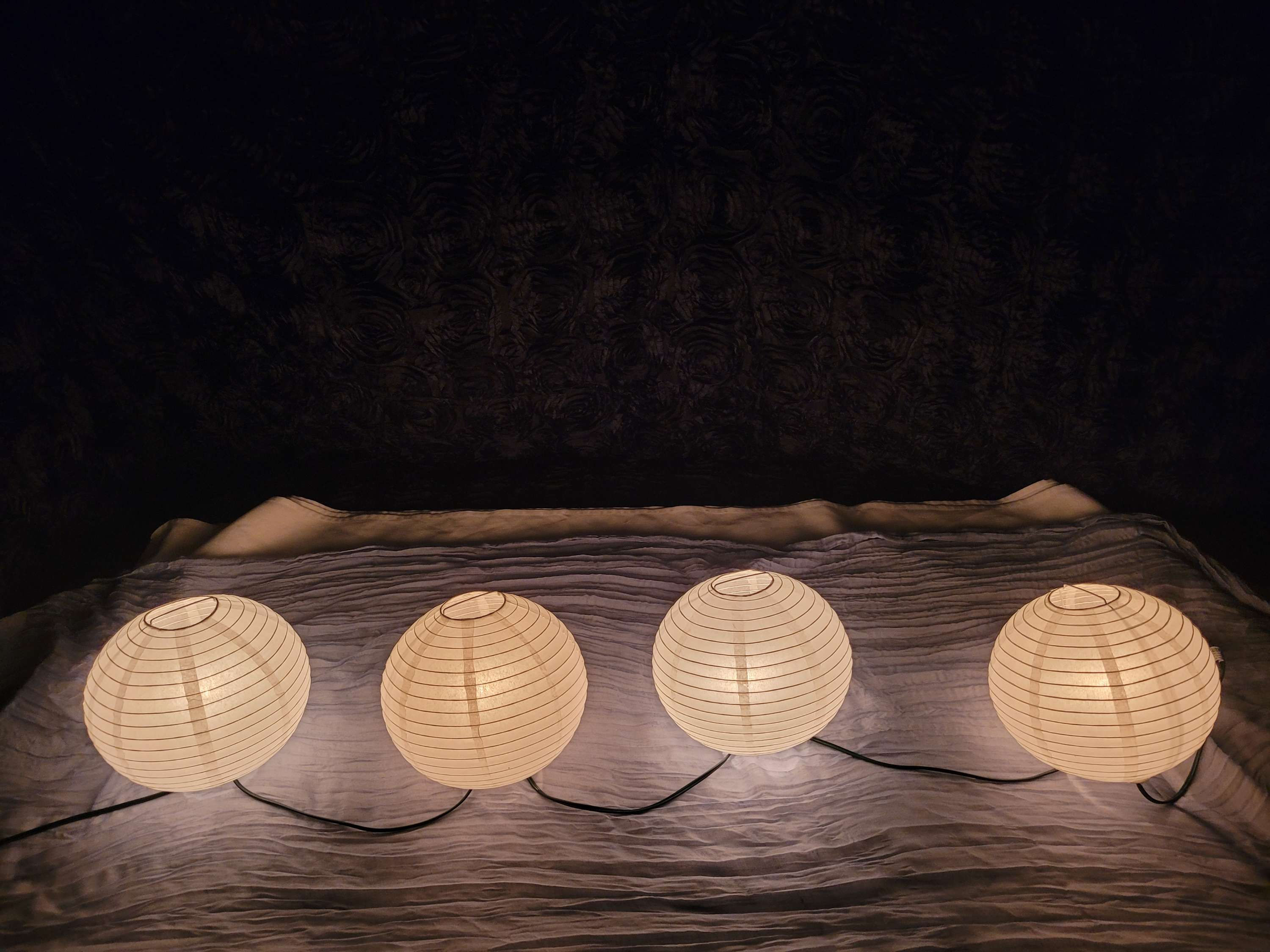 Lanterns (Hanging paper lanterns)