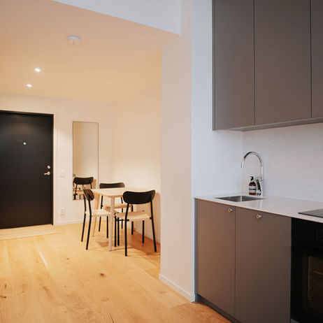 fully equipped kitchen in apartment hotel in Stockholm
