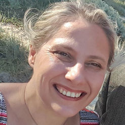 Hear from Jenni Brammall of Lightning Ridge Fossil Dig