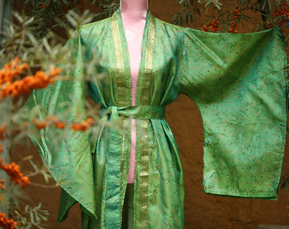 Miniatura: Kimono Divya s japonskými rukávy - přírodní hedvábí