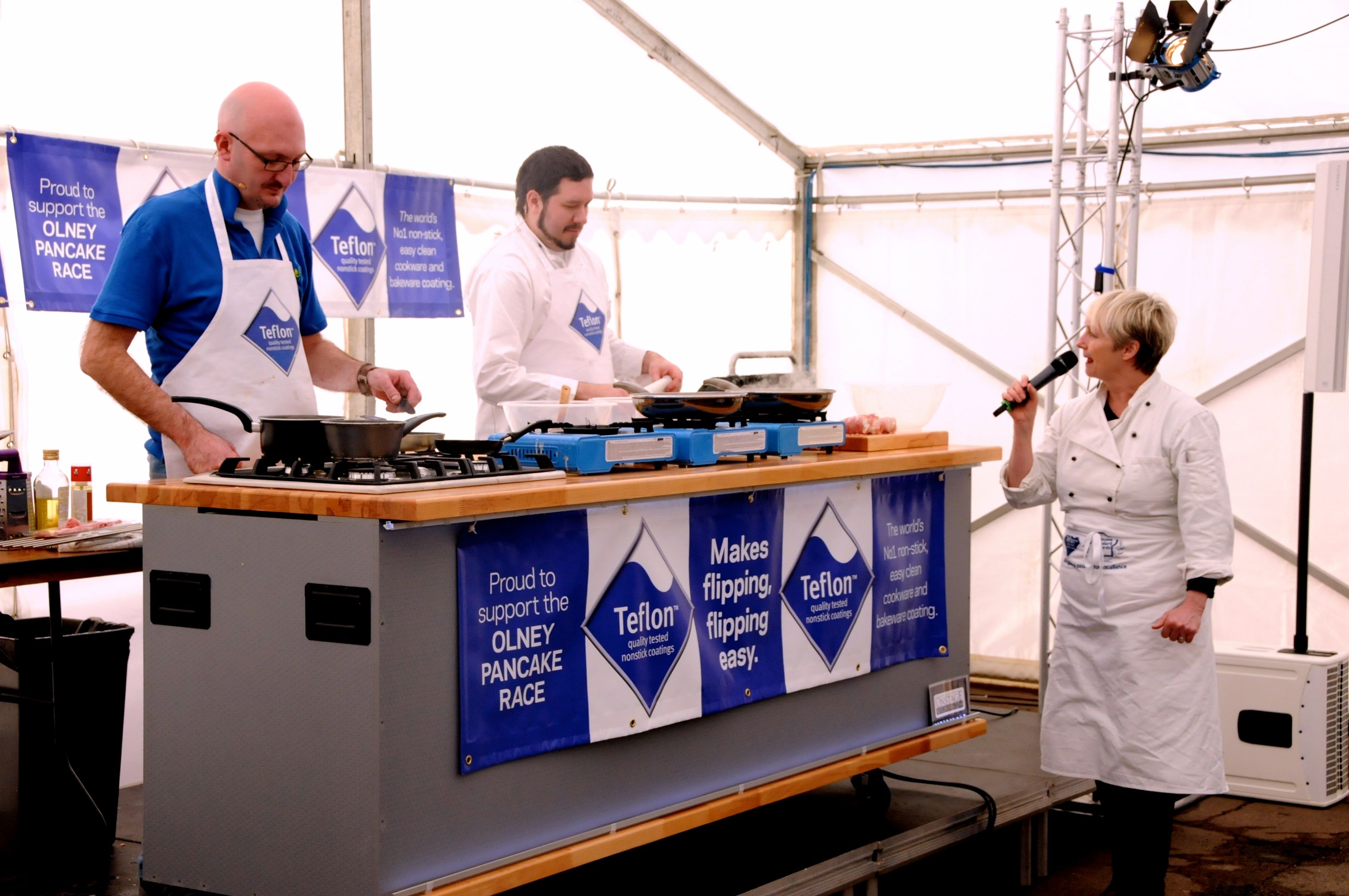 On Stage Kitchens - ready steady cookoff with Lesley Walters