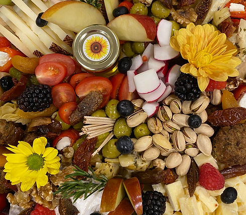 Vegetarian mezze_edited.jpg