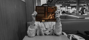 Explora el límite entre el caos y el control con La chica del semáforo y el hombre del coche: la novela que mezcla lógica, emociones y misterio