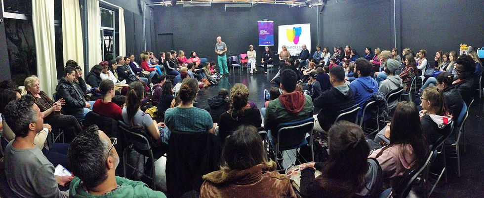 Roda de Conversa sobre Teatro Feito para Crianças