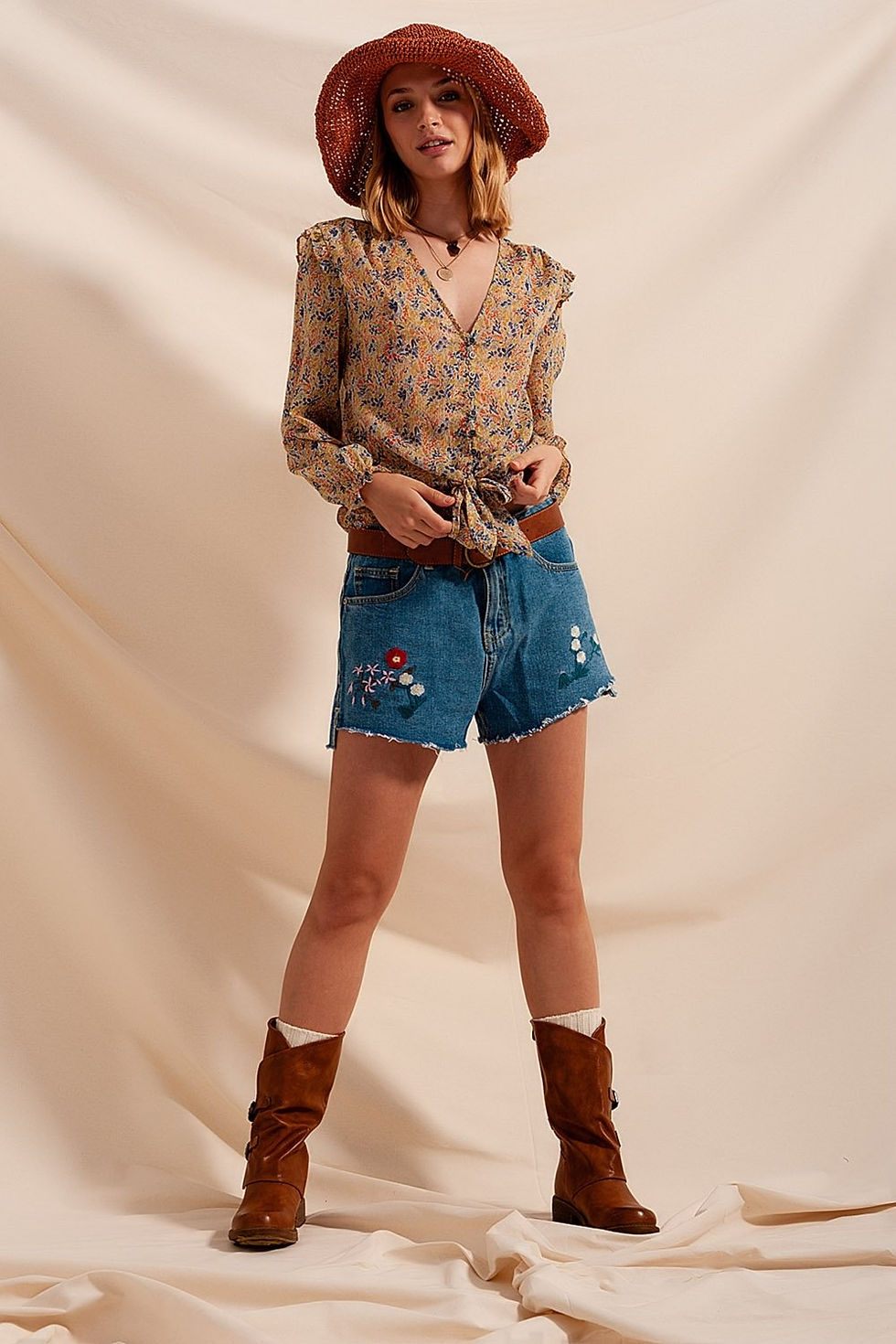 Thumbnail: Floral Metallic Ruffle Blouse in Green