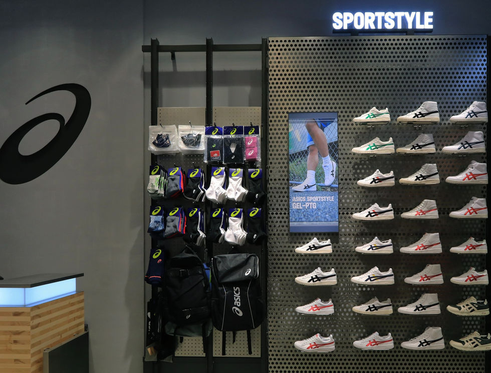 ASICS-3.jpg