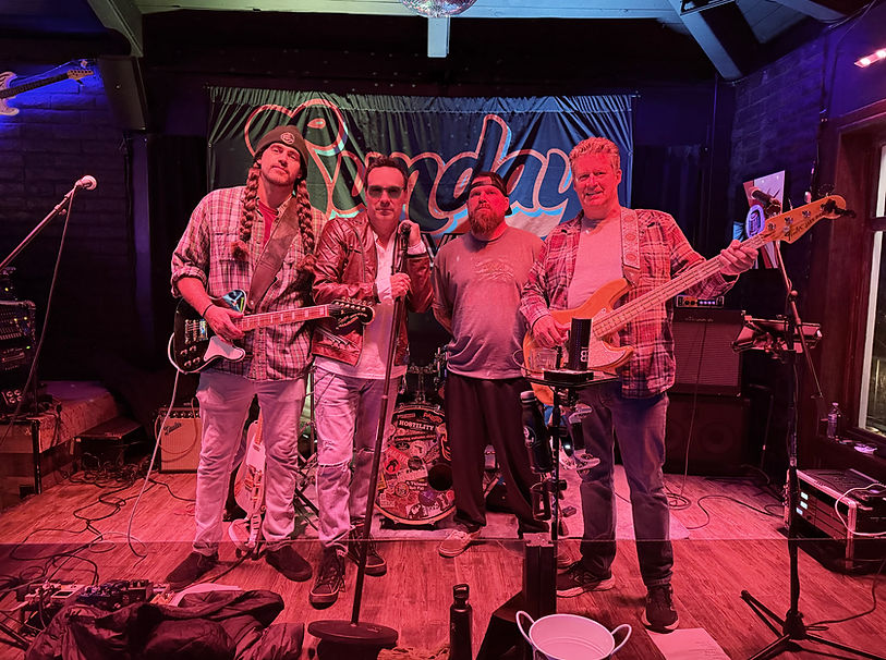 Sunday Driver Band photo.jpg