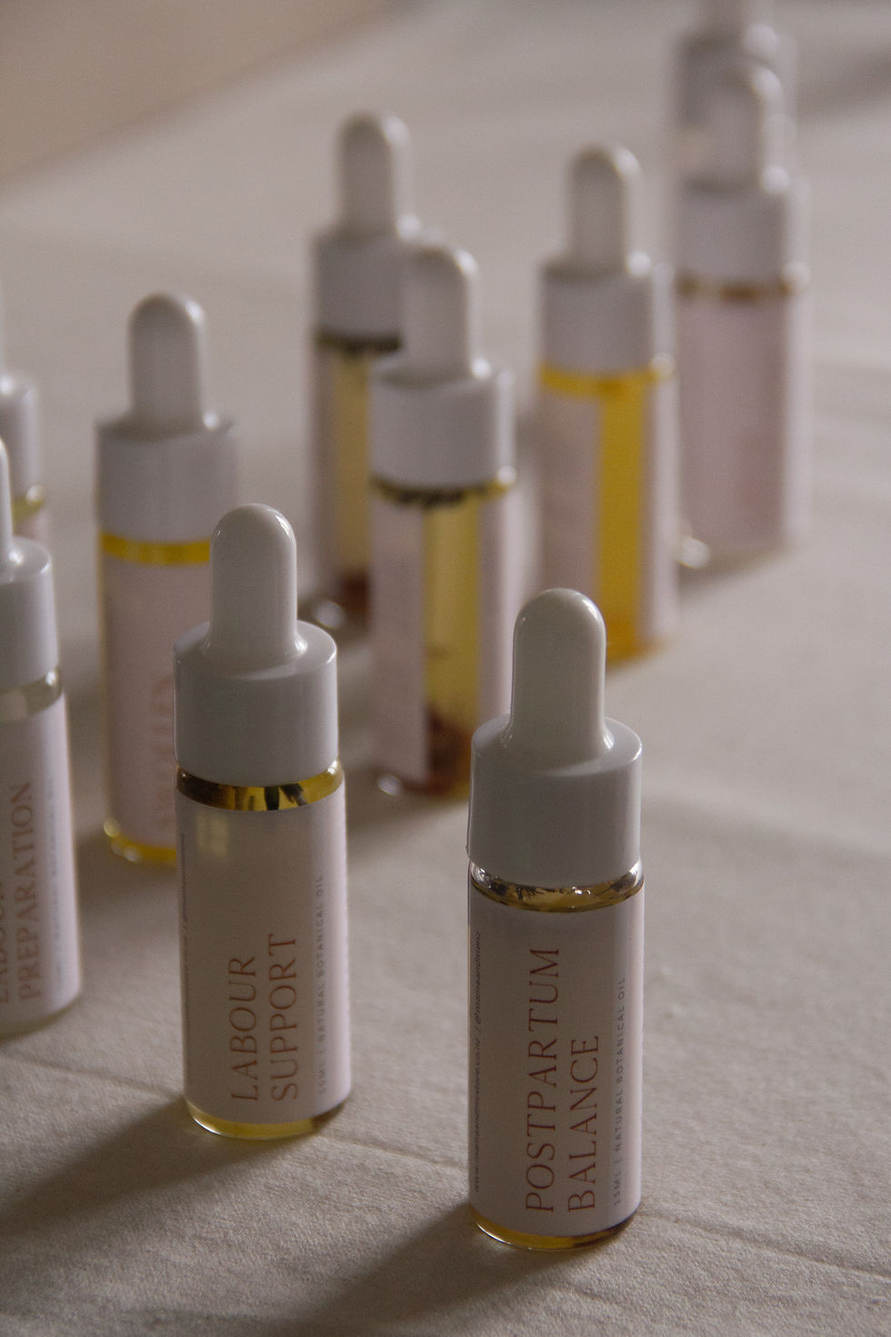 Botanical oil to support balance of hormones and emotions during postpartum. 20ml glass dropper bottle. A natural to support new mums