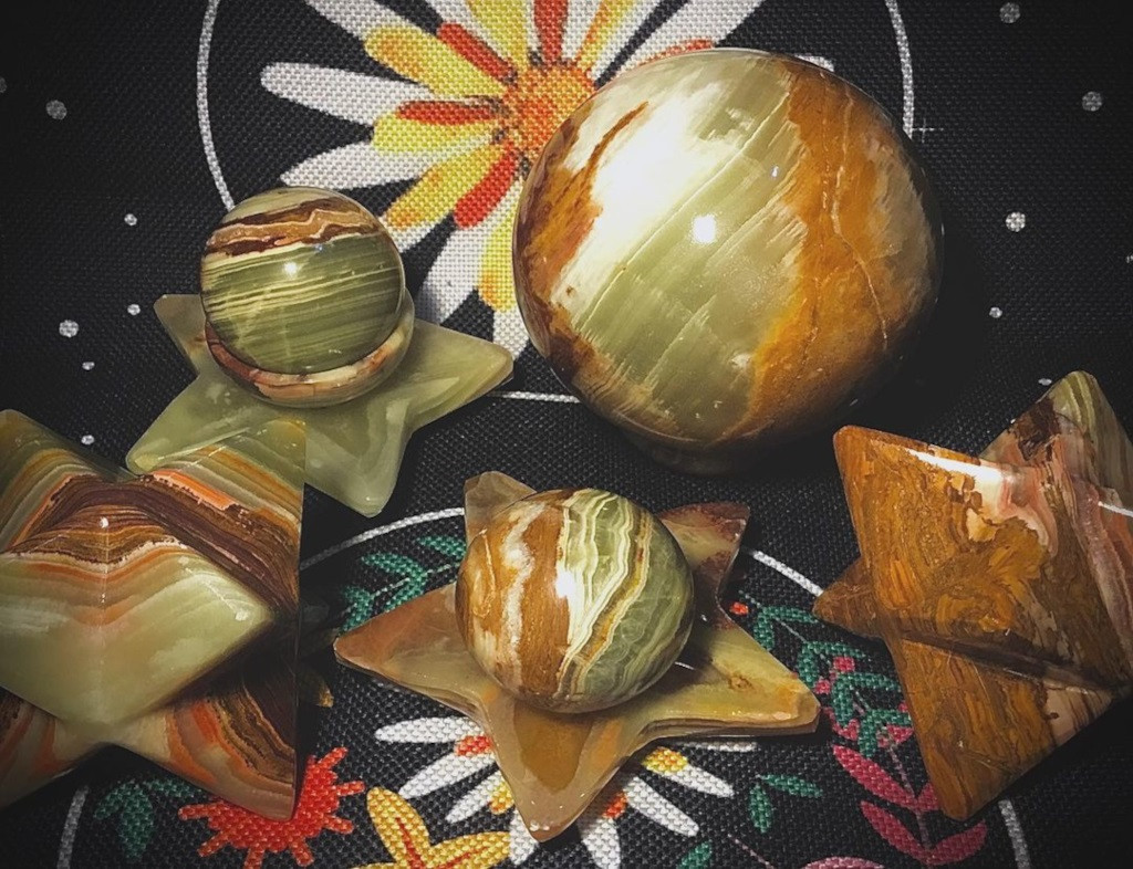 Spheres & Shaped Stones