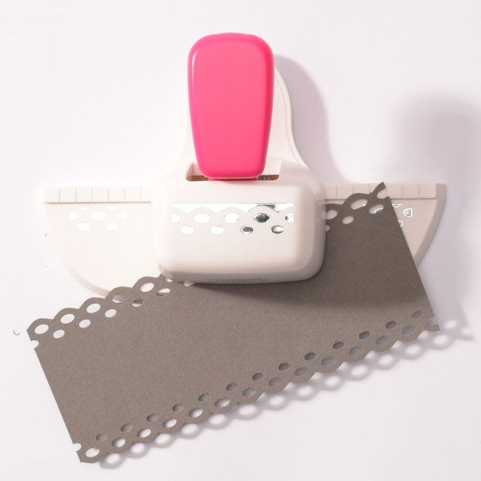 Thumbnail: Vaessen Creative • Perforatrice Bordure Dimanche Matin