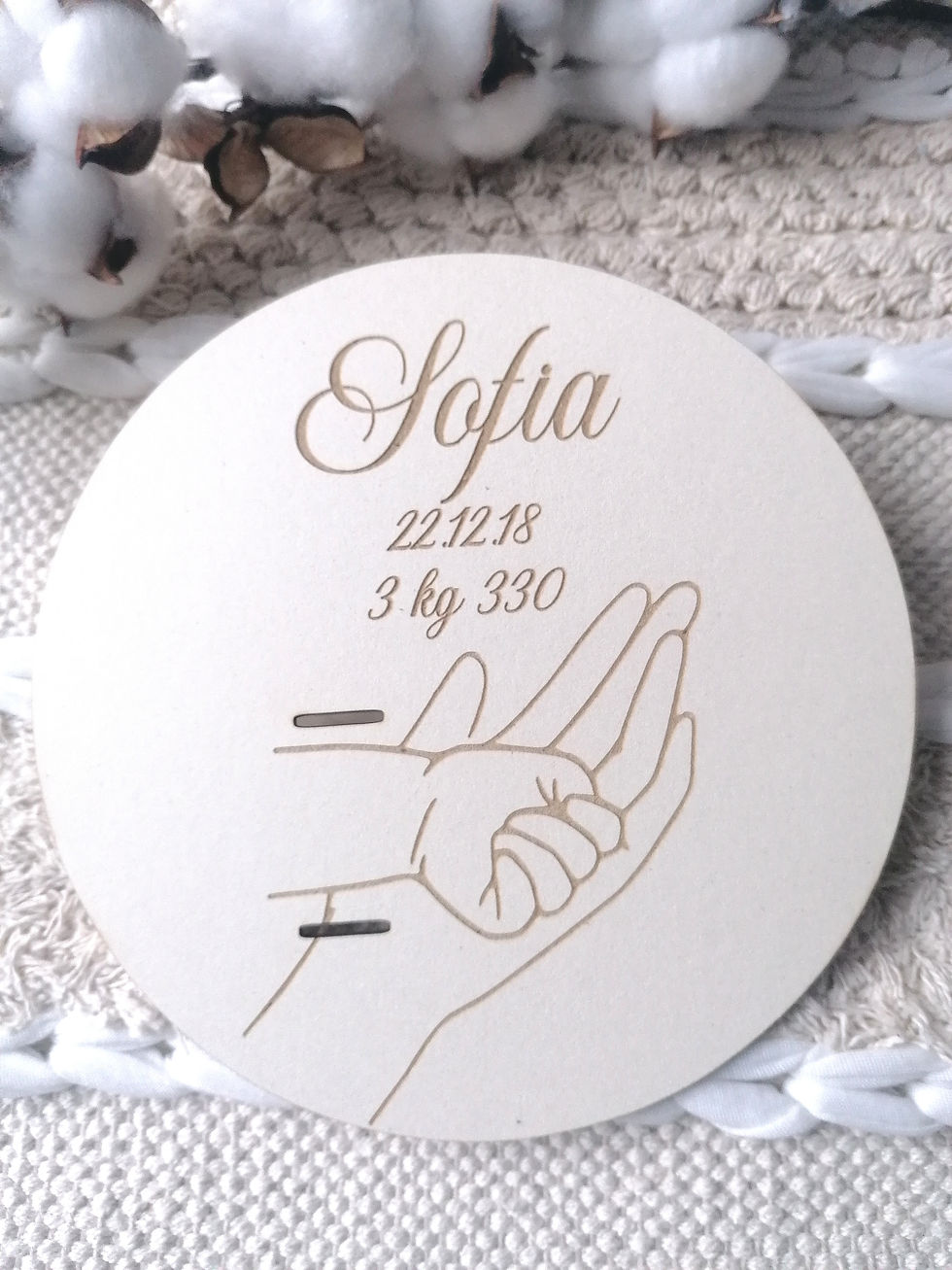 Thumbnail: Plaque de naissance en bois personnalisée – Souvenir unique et intemporel