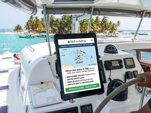 Catamarán Raf57 navegando en aguas turquesas de Guna Yala, destacando la opción de alquiler directo en Panamá con Click and Sailing para evitar comisiones.
