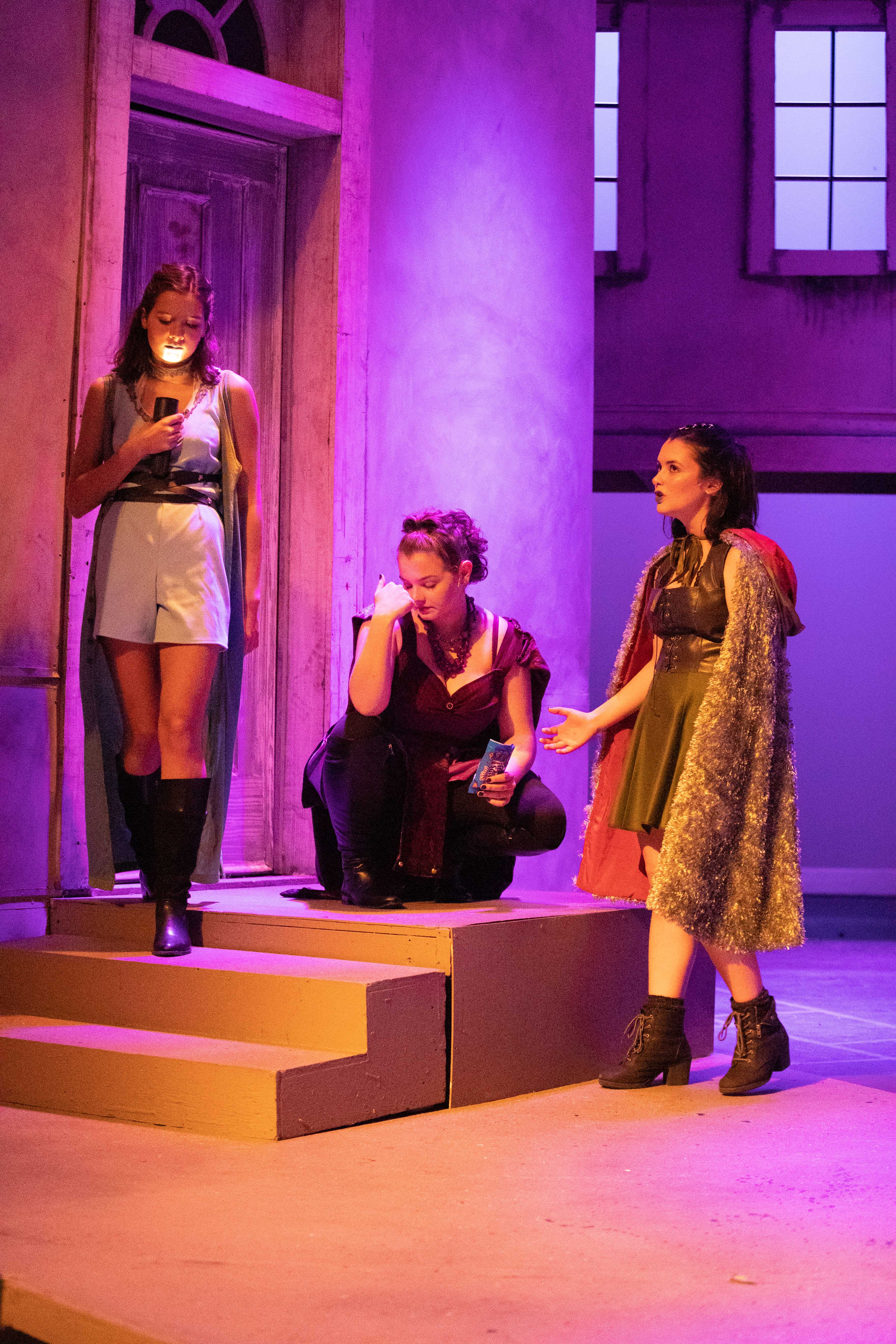 A_ROMEOJULIET-186
