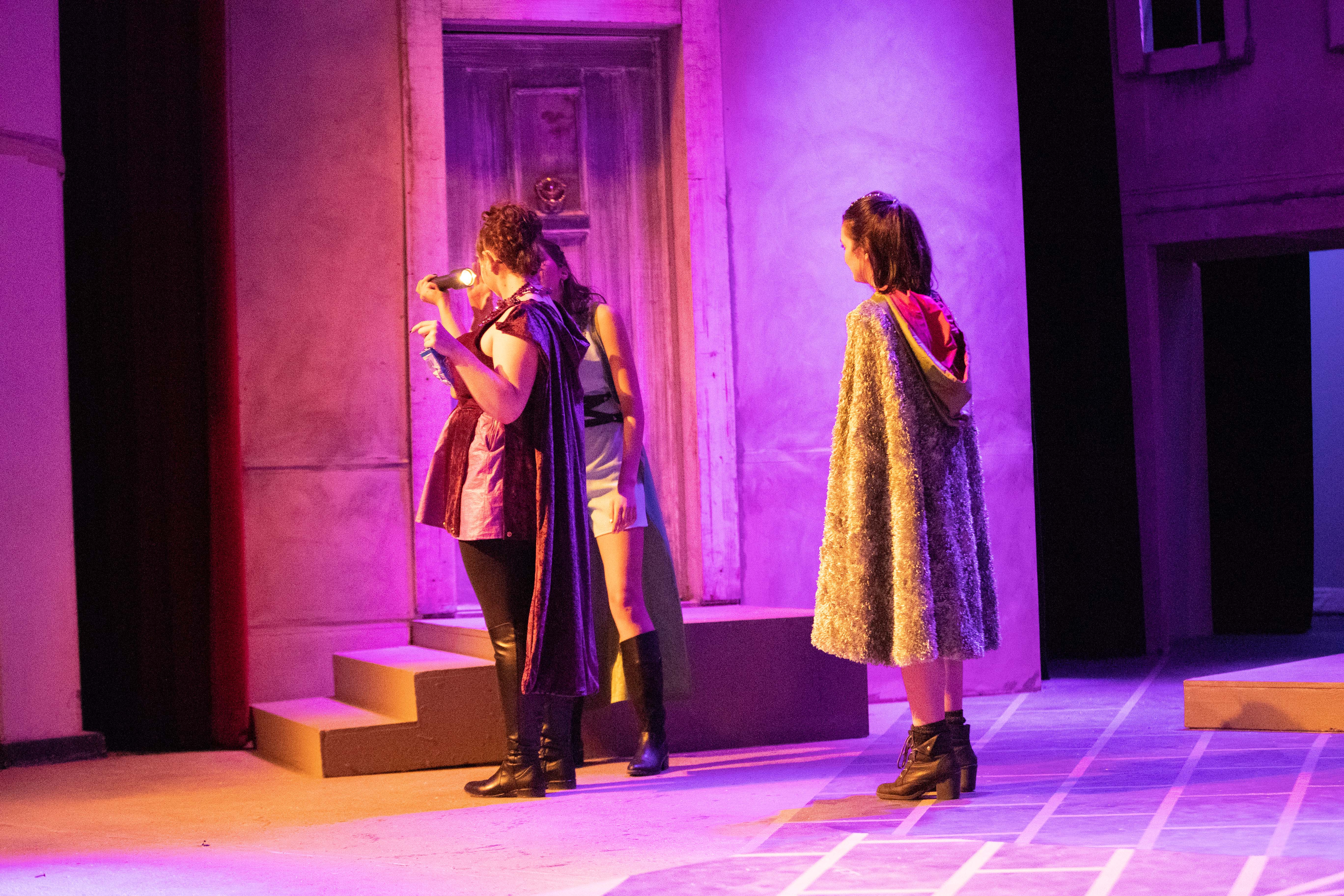 A_ROMEOJULIET-161