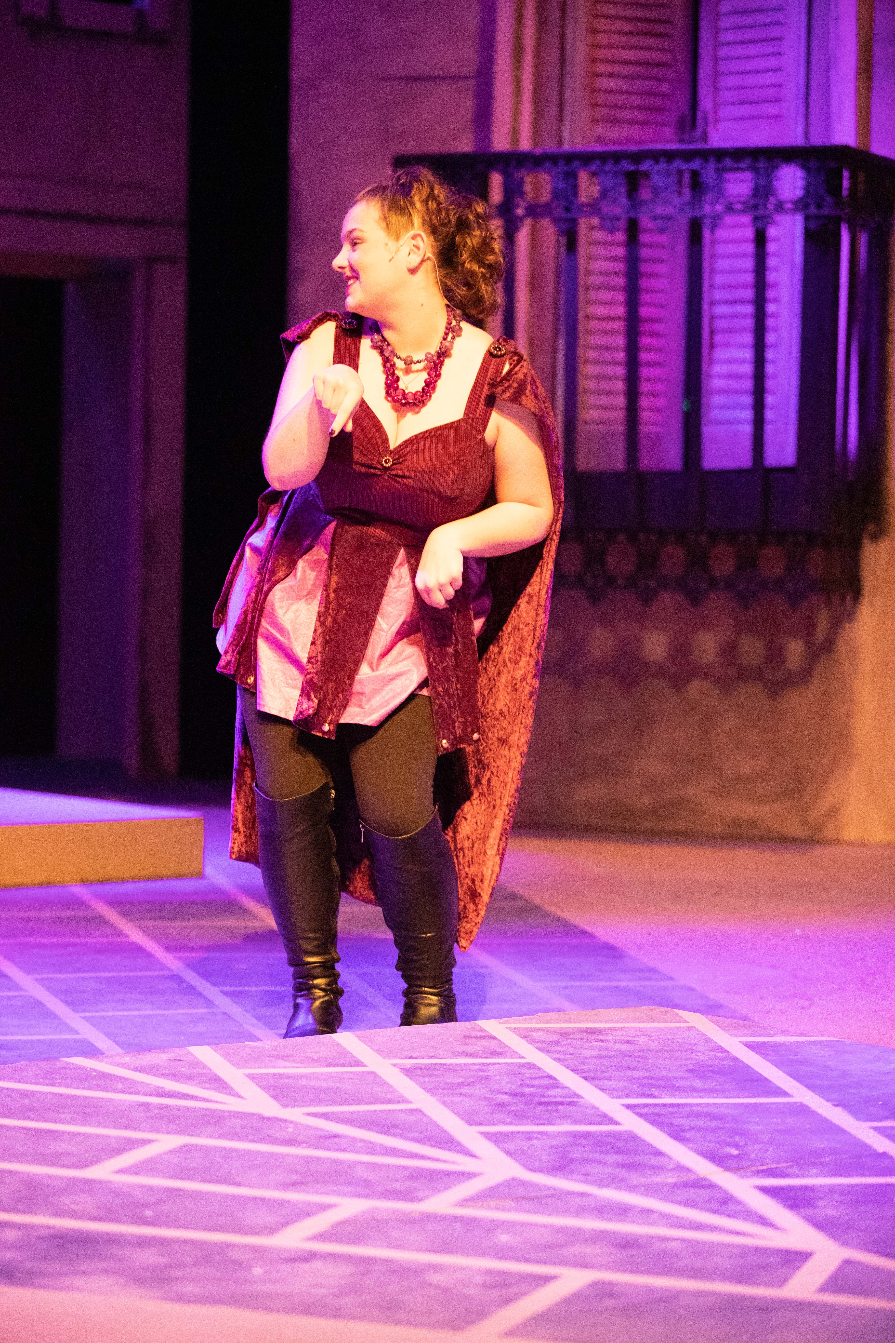 A_ROMEOJULIET-190