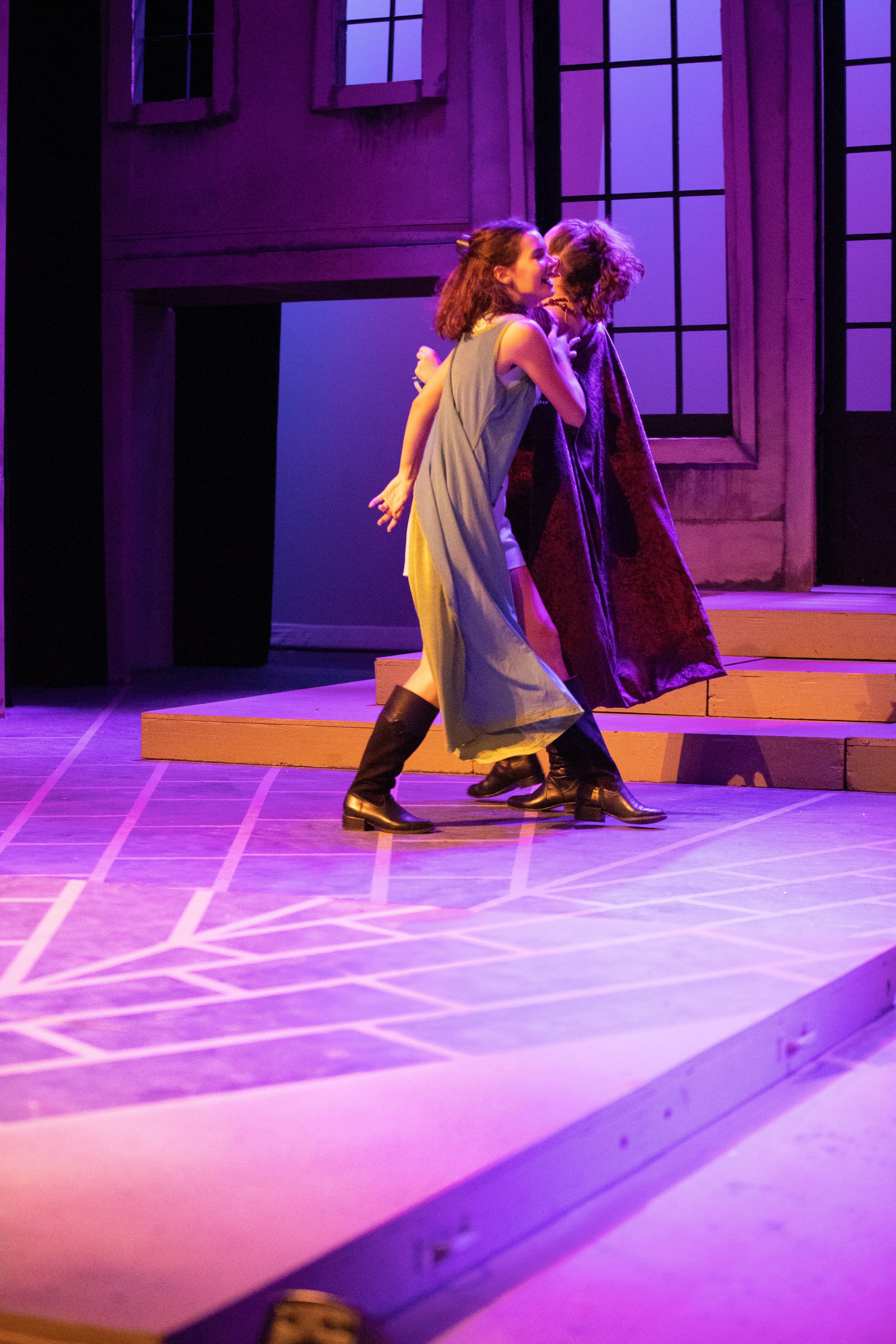 A_ROMEOJULIET-155