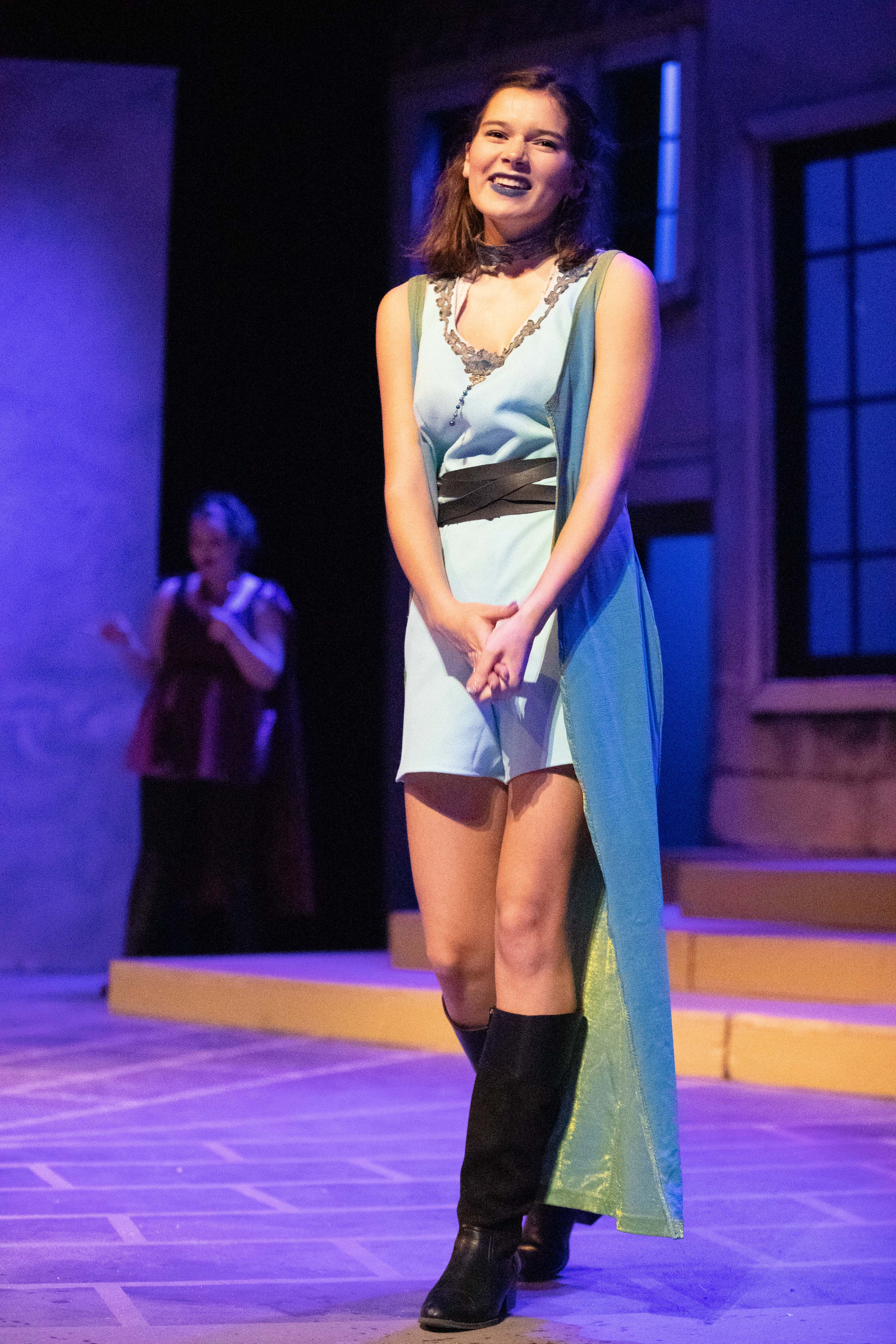 A_ROMEOJULIET-271