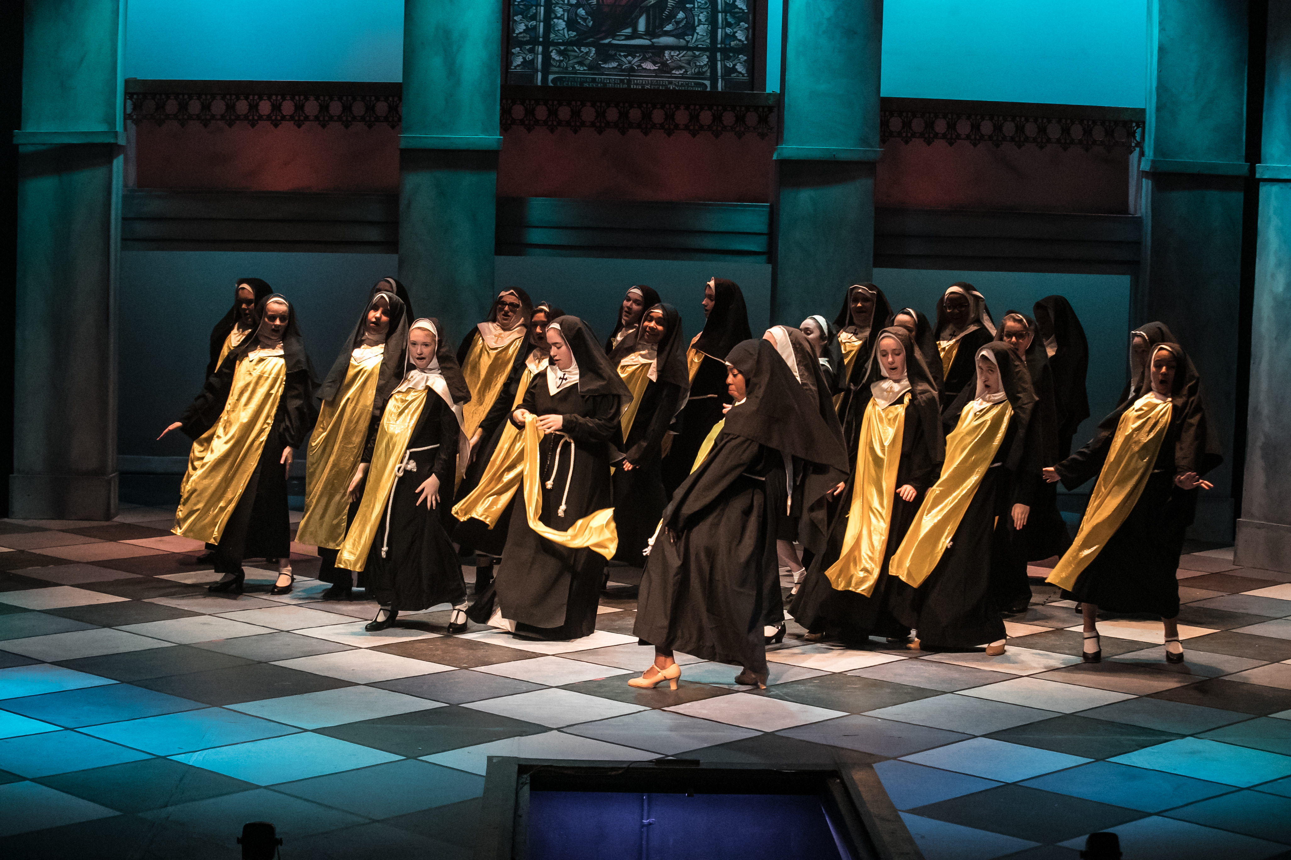 SisterAct_Weaver-411
