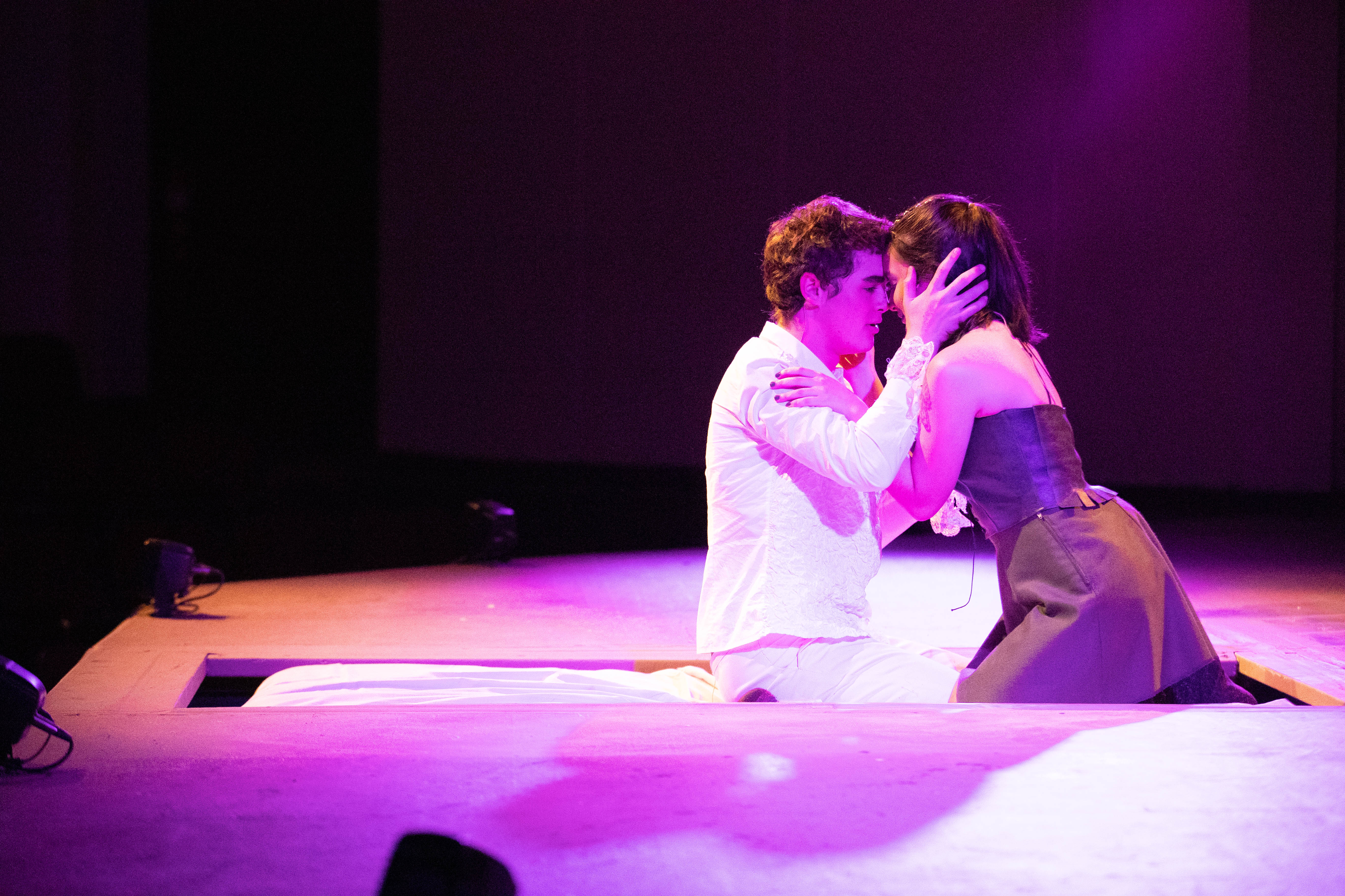 A_ROMEOJULIET-877