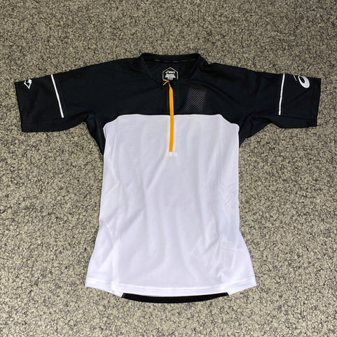 Asics Herren Laufshirt Zip weiß.jpeg