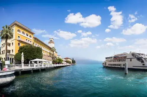 Ferry Boat Stop of Gardone Riviera is very close to Valle Fiorita, 42 Apartments