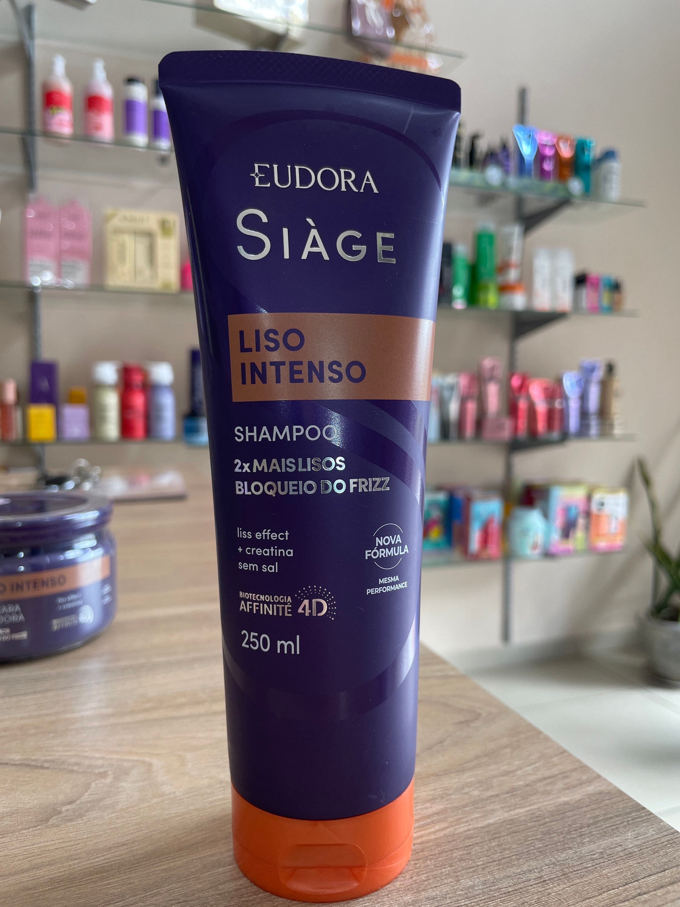 Shampoo Liso Intenso Siage Eudora