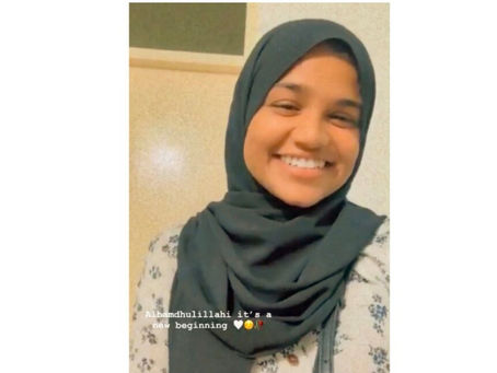 ޓިކްޓޮކް ޝިފާ ތައުބާވެ، ބޮޑުހެދުންލައި ބުރުގާ ވެސް އަޅައިފި