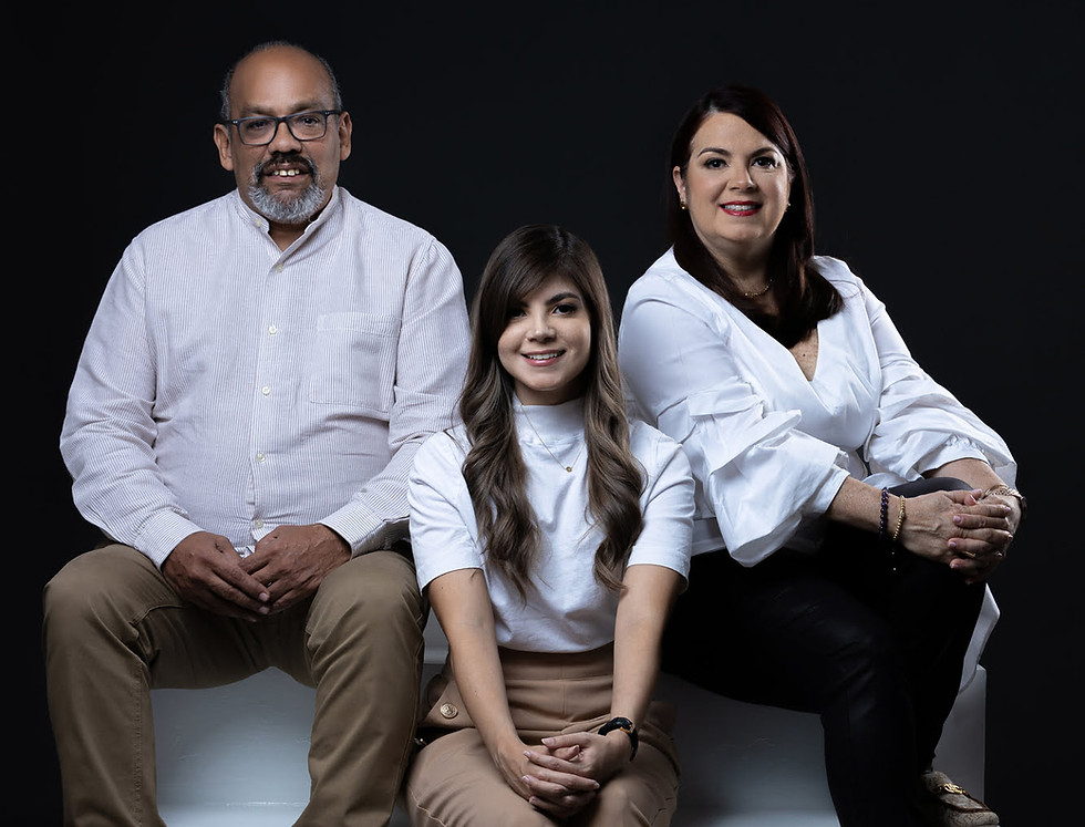 SOCIOS APYCA Stephany seijas, jesus Mora y Beatriz marquina