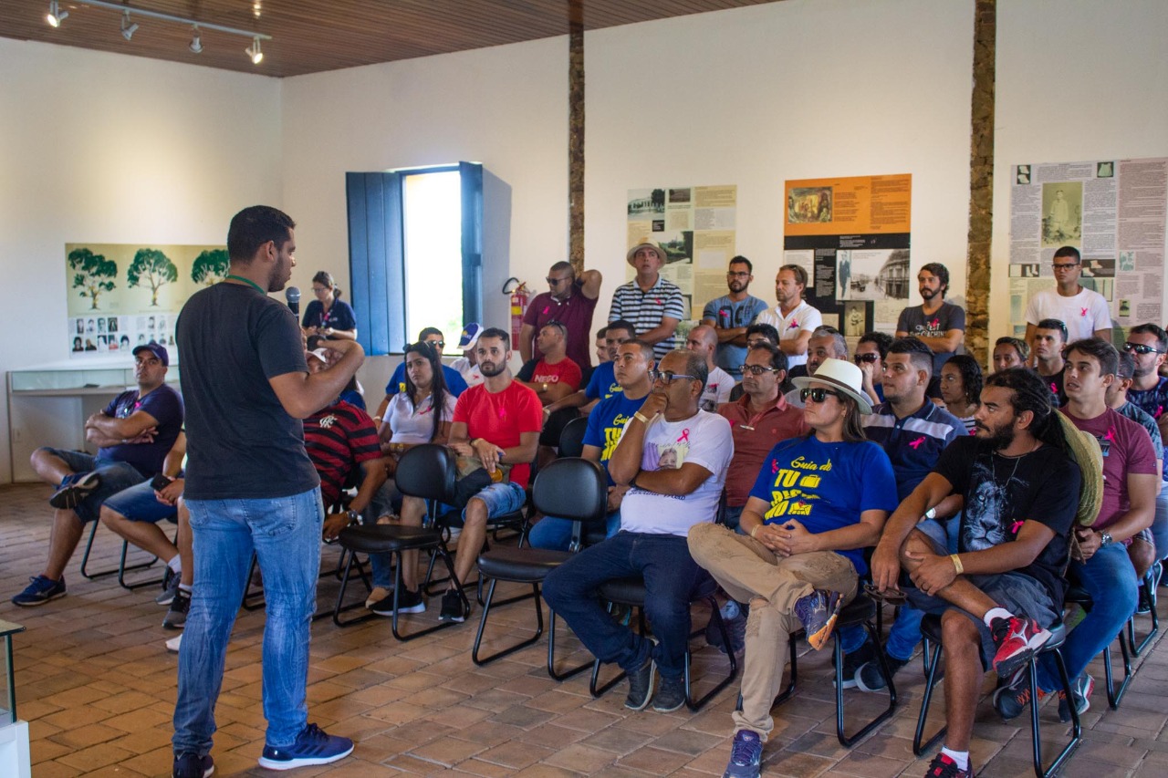 VISITA DOS GUIAS DE TURISMO (3)