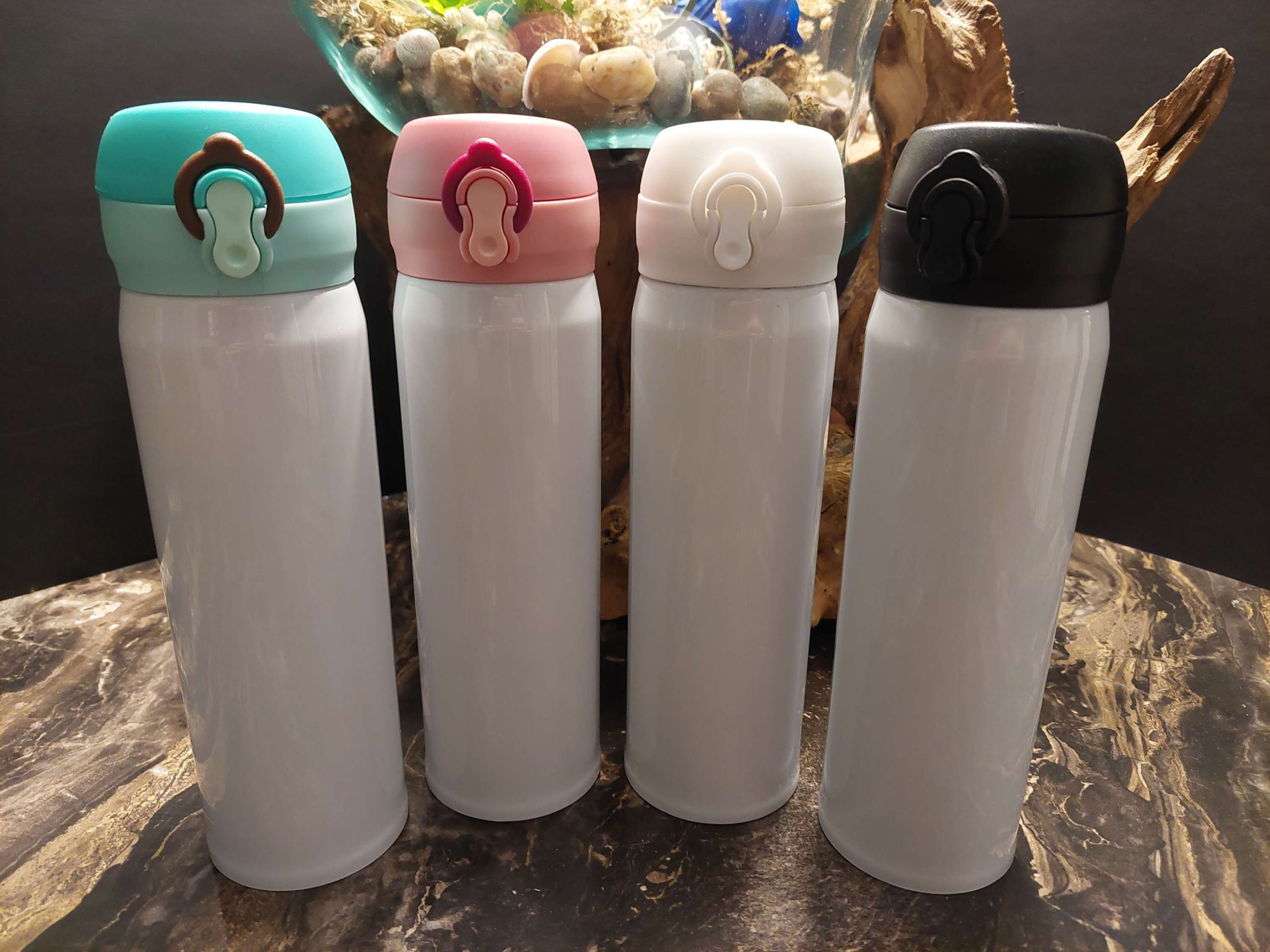 Bouteille verseur/ Pouring bottle