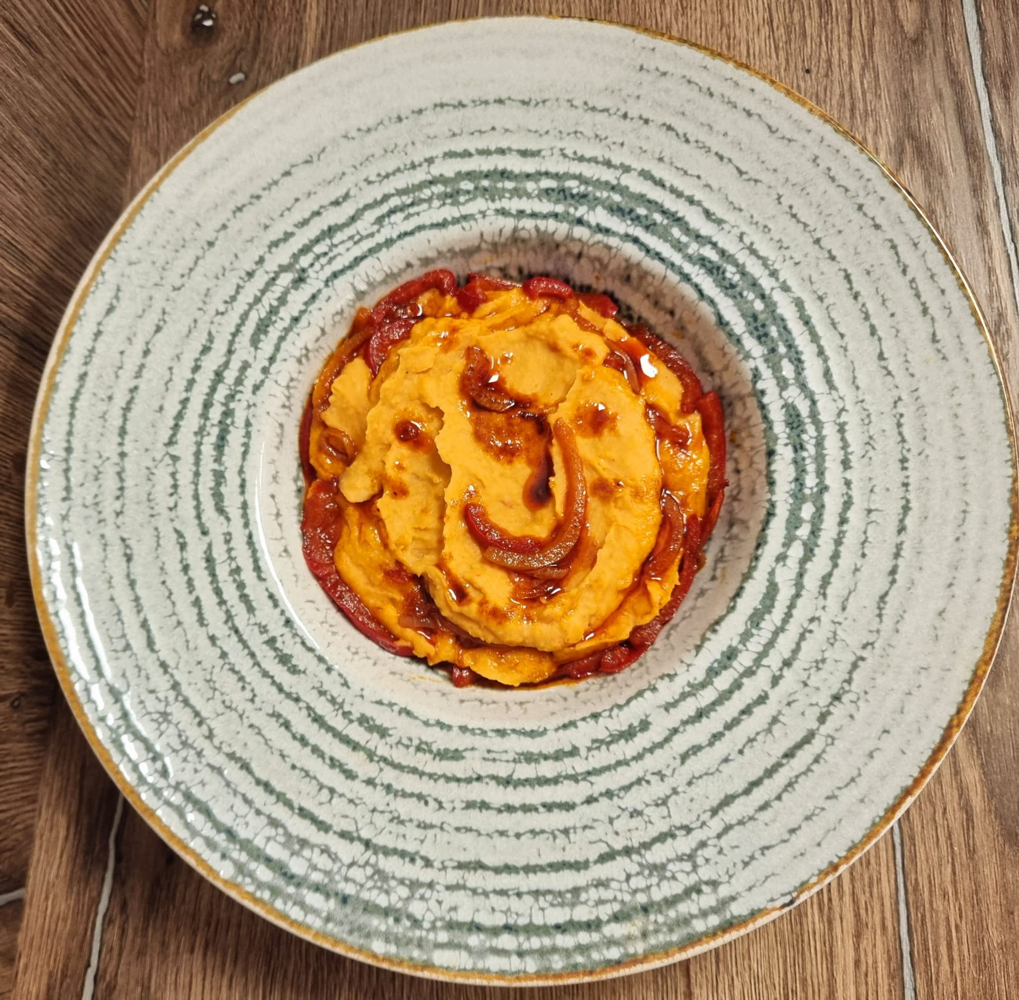 Fasole frecată cu ceapă și ardei copt (borcan 350 ml)