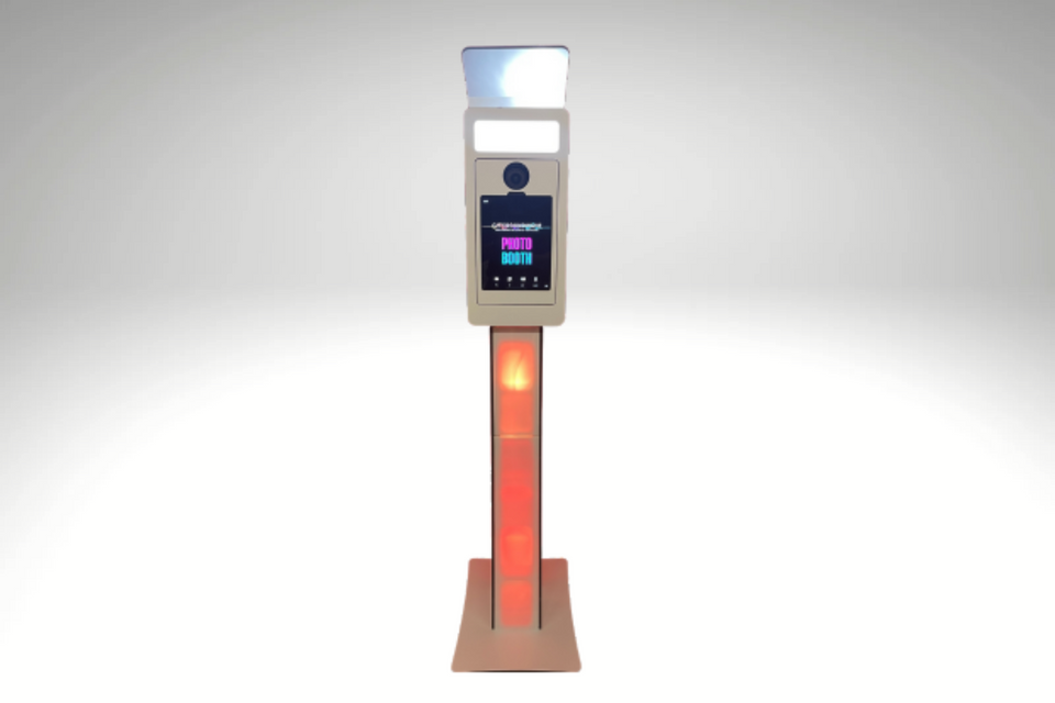 Modern Seattle photo booth rental
