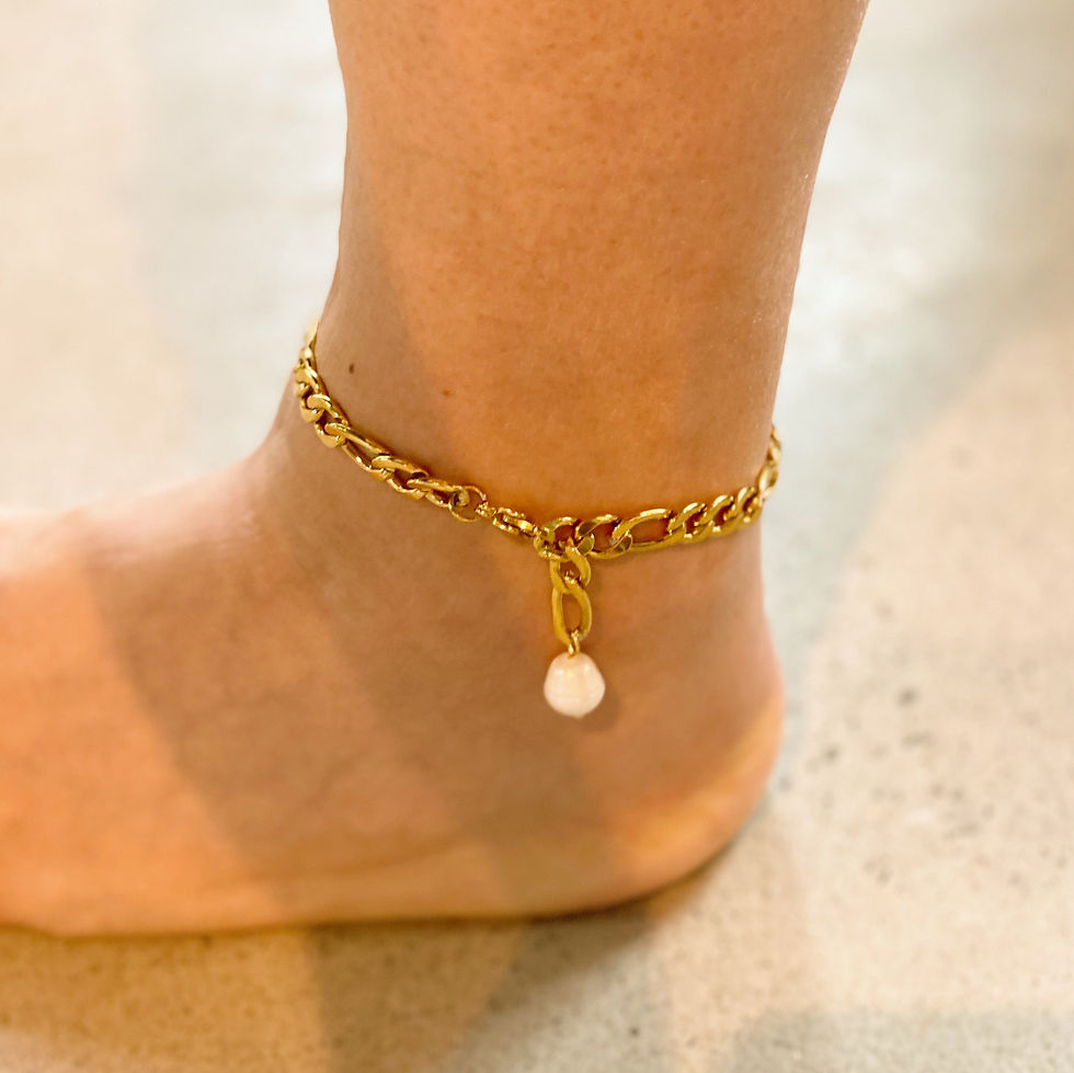 Thumbnail: Cuban Link Pearl Bracelet