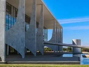 A educação além dos percentuais: qualidade da despesa e resultado.