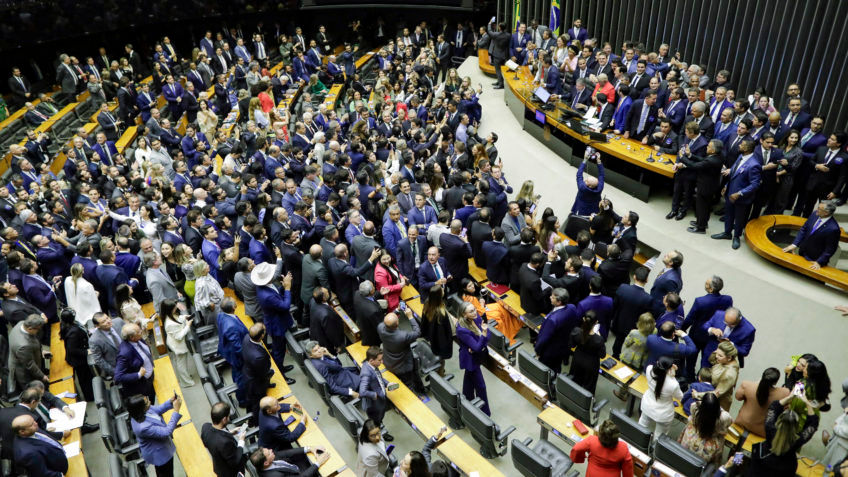 20 anos após o Mensalão,temos o orçamento secreto