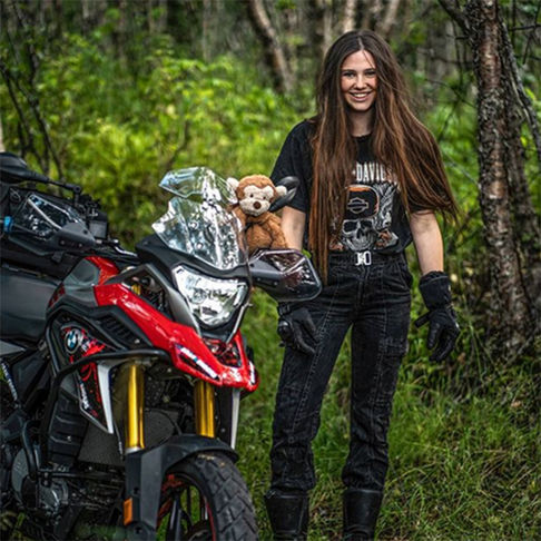 Ann-Kathrin Bendixen: Affe auf Bike