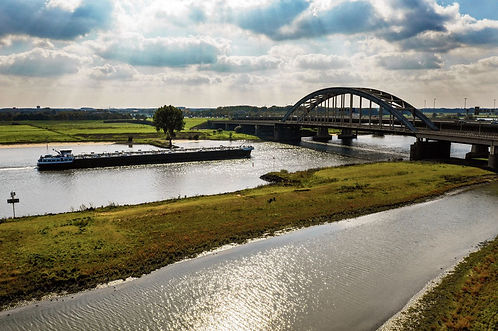 Binnenvaart picture.jpg