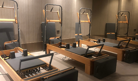 Reformer pilates studio 2.png